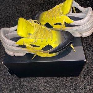 RAF Simmons Sneakers